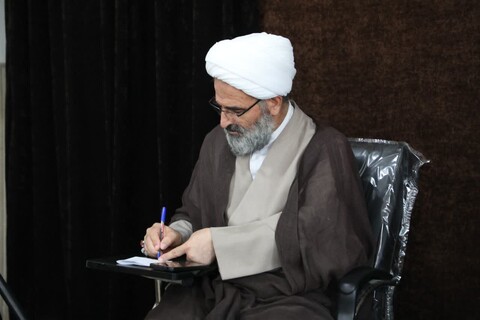 تصاویر/ نشست دبیر شورای عالی حوزه های علمیه با اساتید و کادر مدارس علمیه سمنان، مهدی‌شهر و گرمسار