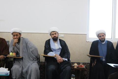 تصاویر/ نشست دبیر شورای عالی حوزه های علمیه با اساتید و کادر مدارس علمیه سمنان، مهدی‌شهر و گرمسار