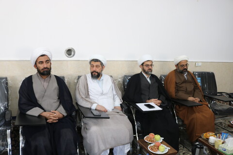 تصاویر/ نشست دبیر شورای عالی حوزه های علمیه با اساتید و کادر مدارس علمیه سمنان، مهدی‌شهر و گرمسار