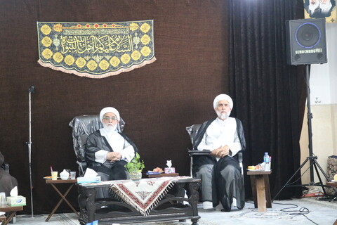 تصاویر/ نشست دبیر شورای عالی حوزه های علمیه با اساتید و کادر مدارس علمیه سمنان، مهدی‌شهر و گرمسار