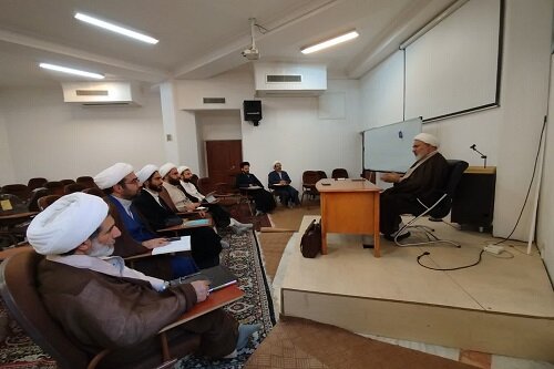 اردوی علمی سه‌روزه طلاب دانش پژوه کرمانشاه در قم به کار خود پایان داد