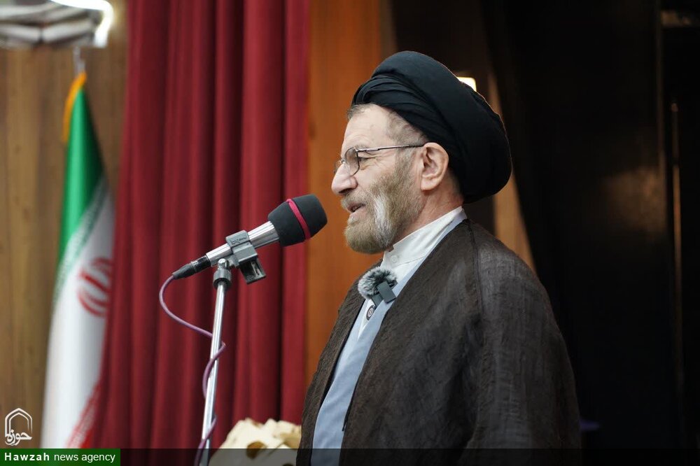 زنده نگه داشتن ارزش‌ و مفاهیم دفاع مقدس، ضروری است