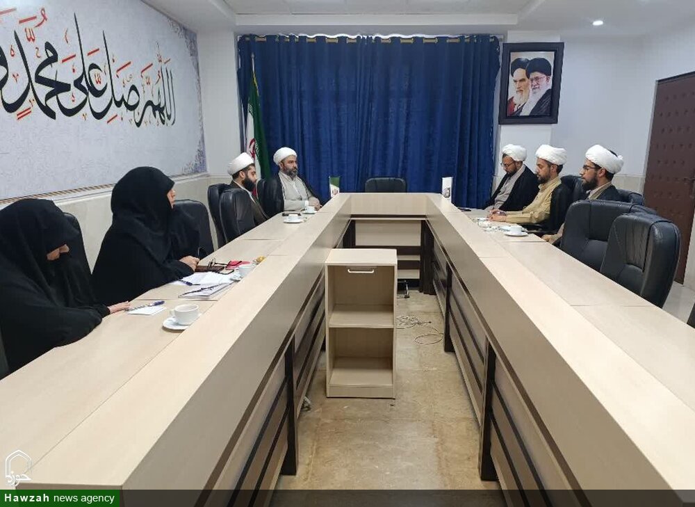 راه‌های همکاری حوزه علمیه خواهران و دفتر تبلیغات اسلامی در خوزستان بررسی شد
