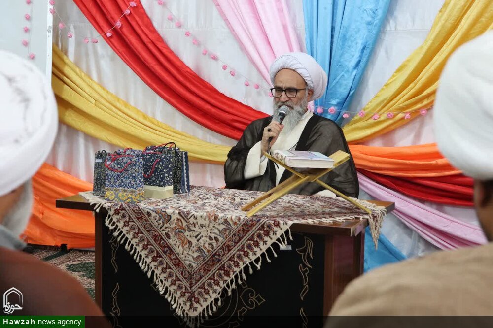 حوزه های علمیه سنگر مرزبانی فکری و اعتقادی در برابر تهاجم دشمنان هستند