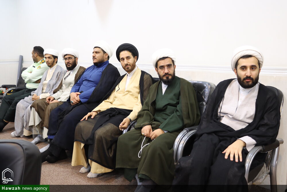 دیدار مسئولان عقیدتی سیاسی نیروی انتظامی و مرزبانی با نماینده ولی فقیه در خوزستان