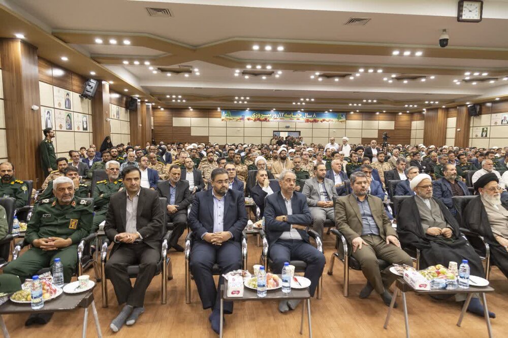 تصاویر/  آیین تکریم و معارفه فرمانده سپاه الغدیر استان یزد برگزار شد