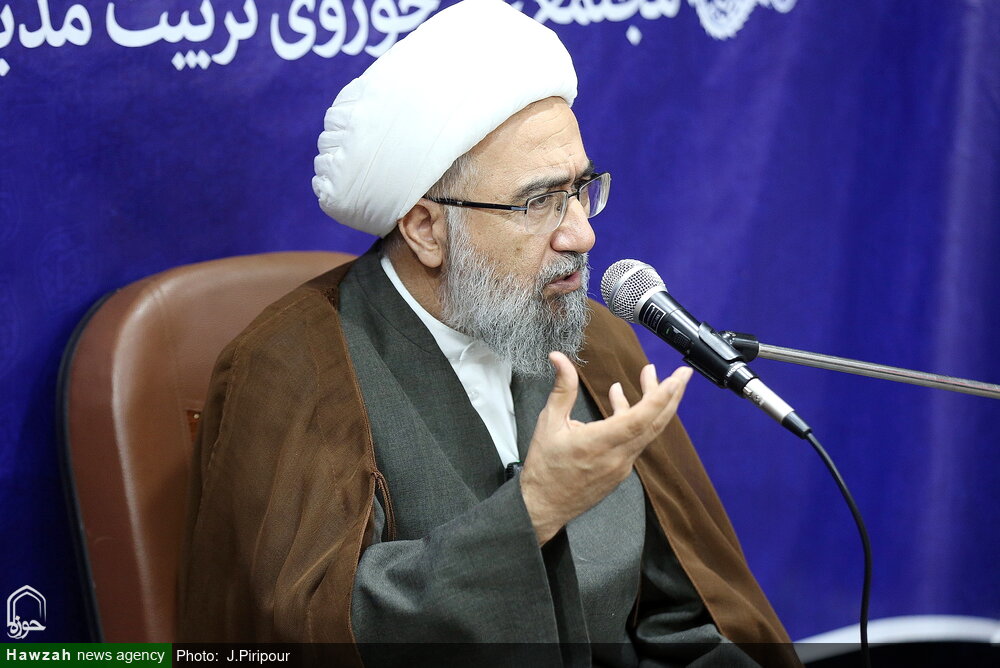 بدون علوم عقلی نمی‌توان به انبوه شبهات پاسخ داد