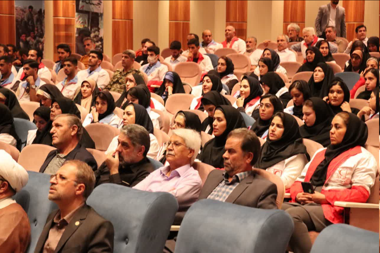 سه کتاب ویژه حوزه ایثار و شهادت در سمنان رونمایی شد + عکس