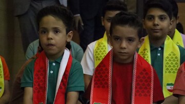 تصاویر/ دیدار مدیر کل آموزش و پرورش یزد و دانش آموزان با آیت الله ناصری