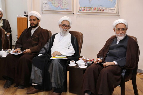 تصاویر/ جلسه شورای معاونین حوزه های علمیه با آیت الله اعرافی