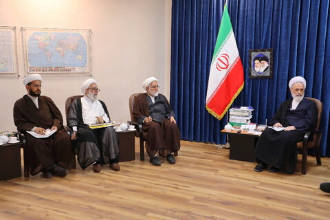 تصاویر/ جلسه شورای معاونین حوزه های علمیه با آیت الله اعرافی