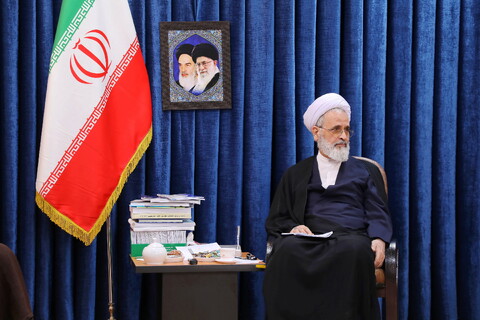 تصاویر/ جلسه شورای معاونین حوزه های علمیه با آیت الله اعرافی