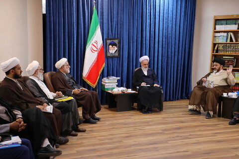 تصاویر/ جلسه شورای معاونین حوزه های علمیه با آیت الله اعرافی