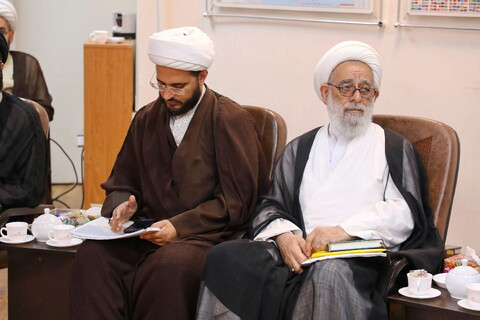 تصاویر/ جلسه شورای معاونین حوزه های علمیه با آیت الله اعرافی