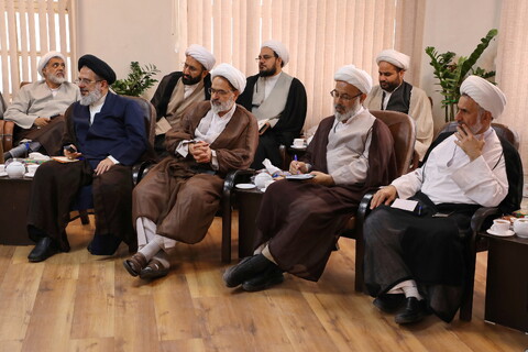 تصاویر/ جلسه شورای معاونین حوزه های علمیه با آیت الله اعرافی