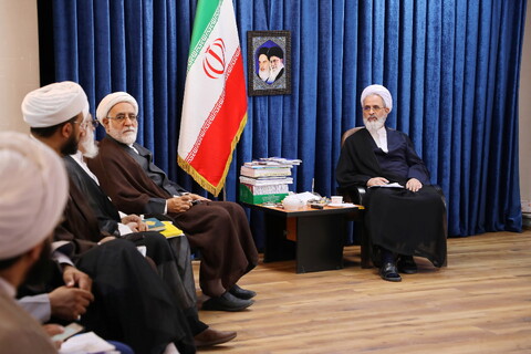 تصاویر/ جلسه شورای معاونین حوزه های علمیه با آیت الله اعرافی