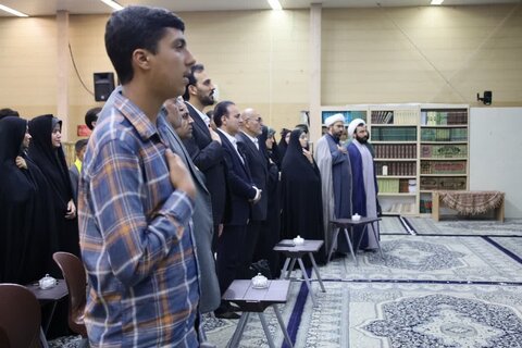 تصاویر/ دیدار مدیر کل آموزش و پرورش یزد و دانش آموزان با آیت الله ناصری