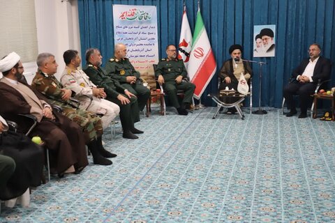 تصاویر/ دیدار  فرمانده سپاه شهدا آذربایجان غربی  و  جمعی از فرماندهان نیروهای مسلح استان آذربایجان غربی با نماینده ولی فقیه در استان
