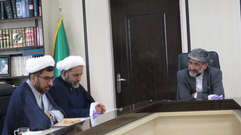 تصاویر/ جلسه هماهنگی و هم افزایی فعالیت های فرهنگی و قرآنی دادگستری آذربایجان غربی