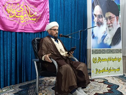 تصاویر/ نشست‌ علمی پژوهشی مدرسه علمیه امام محمدباقر (ع) شاهین دژ
