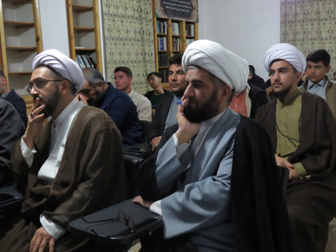 تصاویر/ نشست خانواده طلاب جدیدالورد سلماس با امام جمعه این شهرستان