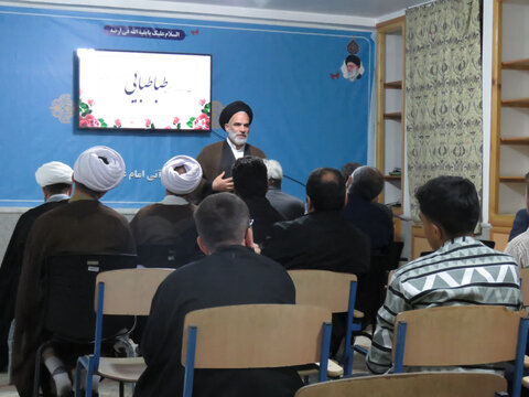 تصاویر/ نشست خانواده طلاب جدیدالورد سلماس با امام جمعه این شهرستان