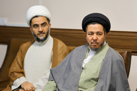 تصاویر/ نشست مدیران مدارس علمیه تبریز با نماینده ولی‌فقیه آذربایجان شرقی