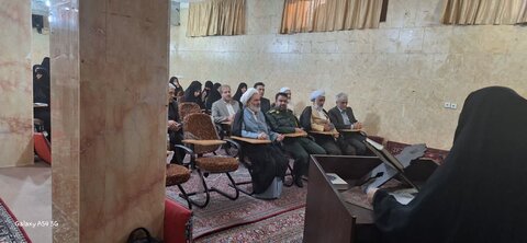 تصاویر/مراسم آغاز سال تحصیلی طلاب جدید الورود در مدرسه علمیه کوثر زرندیه