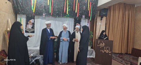 تصاویر/مراسم آغاز سال تحصیلی طلاب جدید الورود در مدرسه علمیه کوثر زرندیه