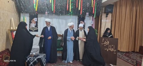 تصاویر/مراسم آغاز سال تحصیلی طلاب جدید الورود در مدرسه علمیه کوثر زرندیه