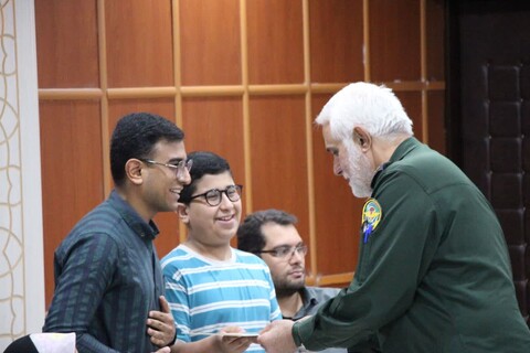 مراسم پاسداشت مقام فرزندان شهدا در آستانه بازگشایی مدارس اهواز