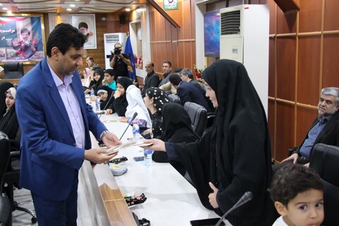 مراسم پاسداشت مقام فرزندان شهدا در آستانه بازگشایی مدارس اهواز