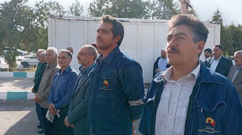 تصاویر/ برگزاری صبحگاه مشترک به مناسبت هفته دفاع مقدس در شهر ماهان