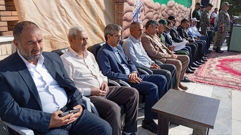 تصاویر/ برگزاری صبحگاه مشترک به مناسبت هفته دفاع مقدس در شهر ماهان