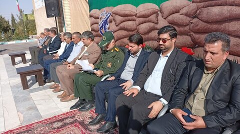 تصاویر/ برگزاری صبحگاه مشترک به مناسبت هفته دفاع مقدس در شهر ماهان