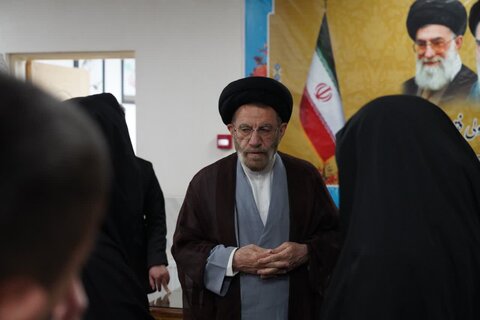 تصاویر ملاقات عمومی با نماینده ولی فقیه در لرستان