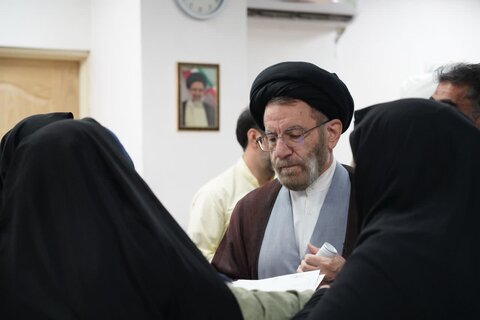 تصاویر ملاقات عمومی با نماینده ولی فقیه در لرستان