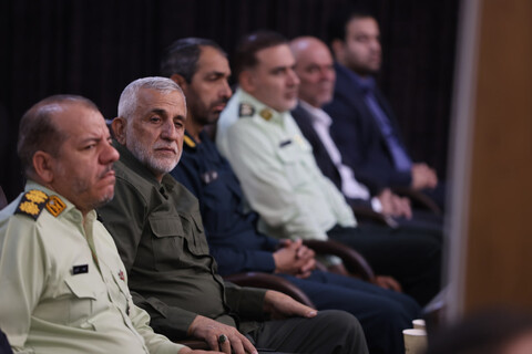 تصاویر / دیدار فرماندهان نظامی و انتظامی استان با نماینده ولی فقیه در استان همدان