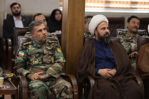 تصاویر / دیدار فرماندهان نظامی و انتظامی استان با نماینده ولی فقیه در استان همدان