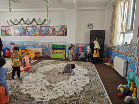 بازدید مدیر حوزه علمیه خواهران استان یزد  از مدرسه علمیه حضرت زینب (س) یزد