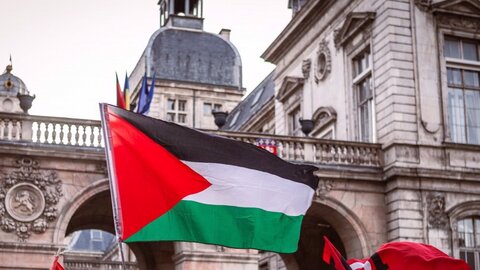 France: des drapeaux palestiniens au fronton des mairies malgré la mise en garde du ministère de l'Intérieur