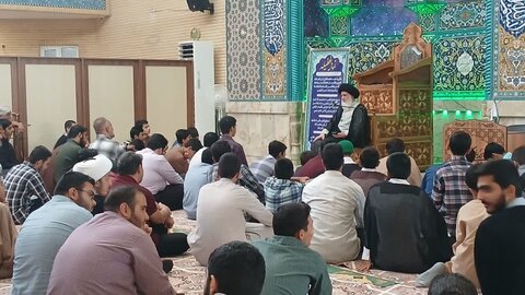 تصاویر/ نشست اخلاقی معرفتی با حضور آیت‌الله موسوی از علمای نجف‌اشرف