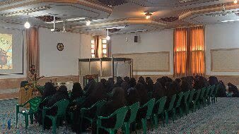 تصاویر/ مراسم گرامیداشت هفته دفاع مقدس در مدرسه علمیه حضرت زینب(س) کرمان