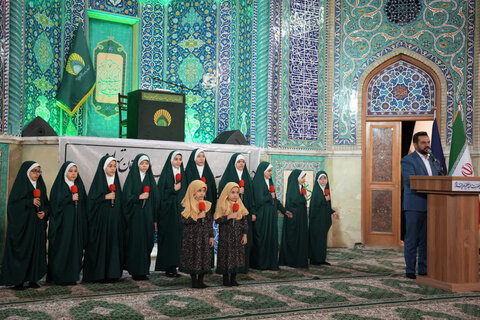 فیلم / مراسم آیین آغاز سال تحصیلی جدید حوزه علمیه خواهران استان تهران