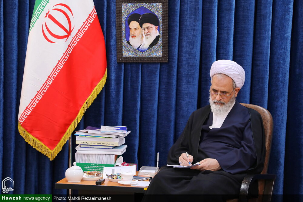 تسلیت آیت‌الله اعرافی به بیت آیت‌الله‌العظمی سیستانی