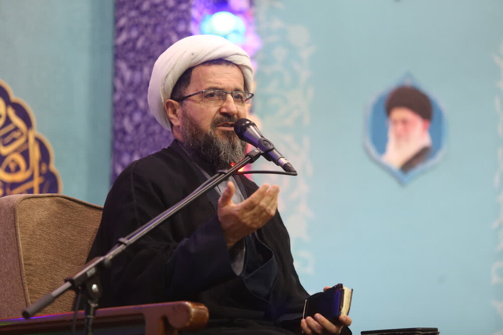 دفاع مقدس به ما آموخت عزت در گرو ولایت‌مداری و استقامت است