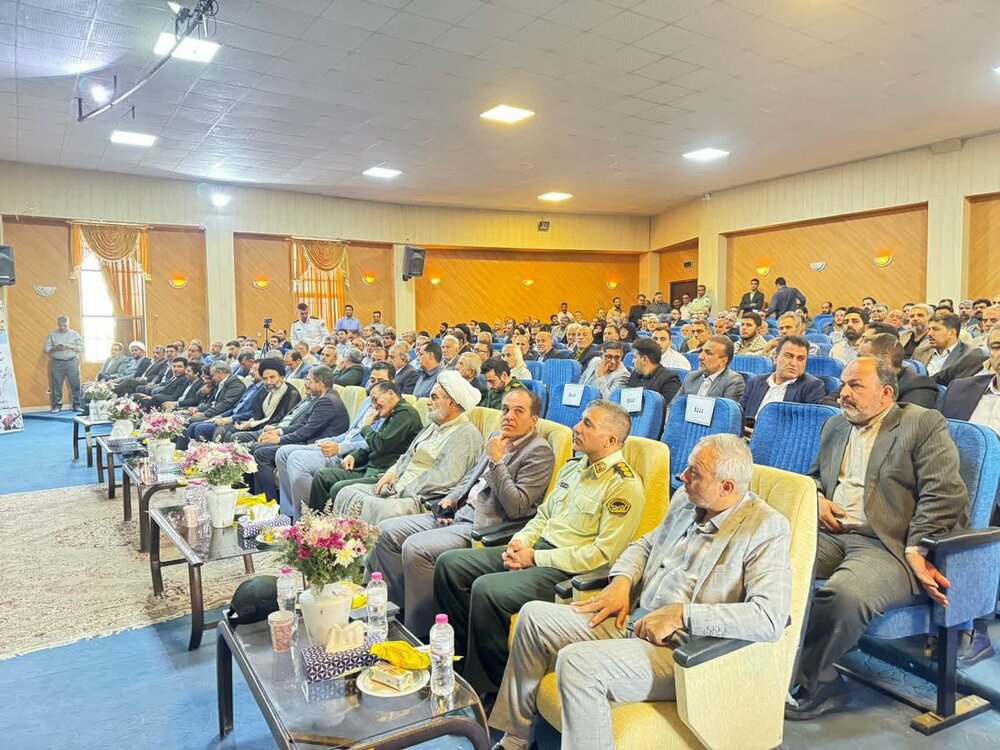 با قدرت گفتمانی انقلاب اسلامی ایران پیروز شد