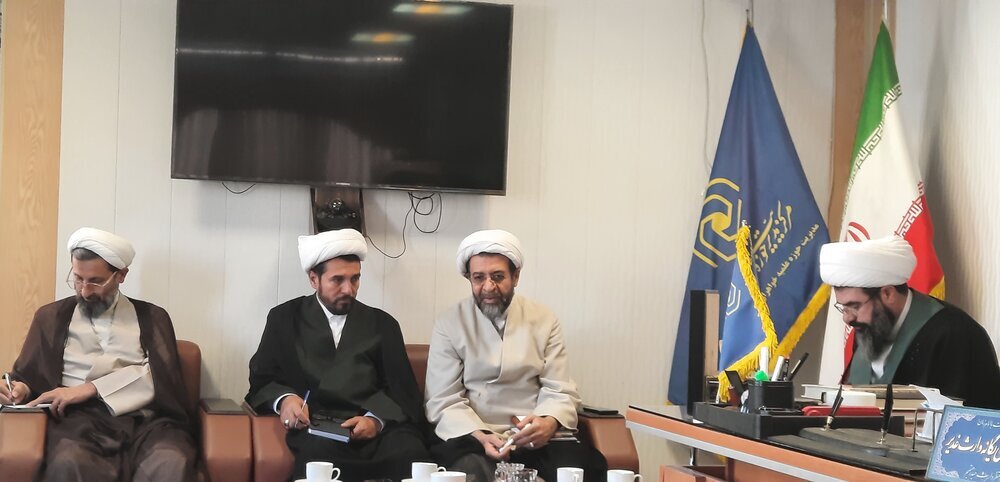 مدير الحوزات العلميّة النسائيّة في إيران: اجتثاث النفاق يتطلّب جهودًا فرديّةً وجماعيّةً