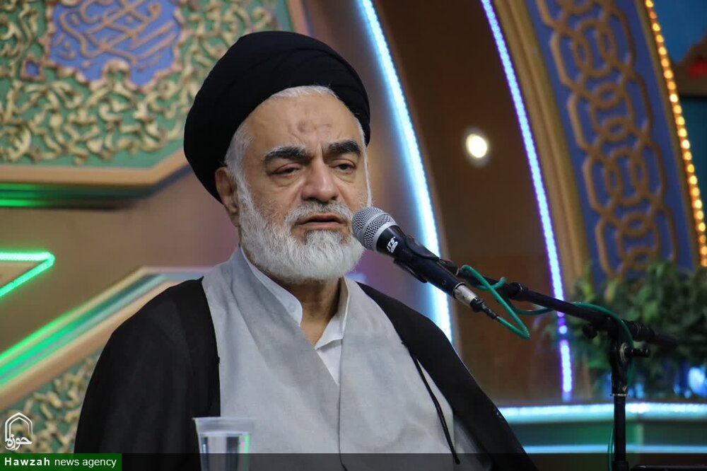 تفقه در دین، تهذیب اخلاق و یادگیری احکام سه مأموریت اصلی طلاب است