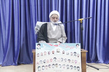 فهم دین و فقه، کلید بصیرت طلاب است